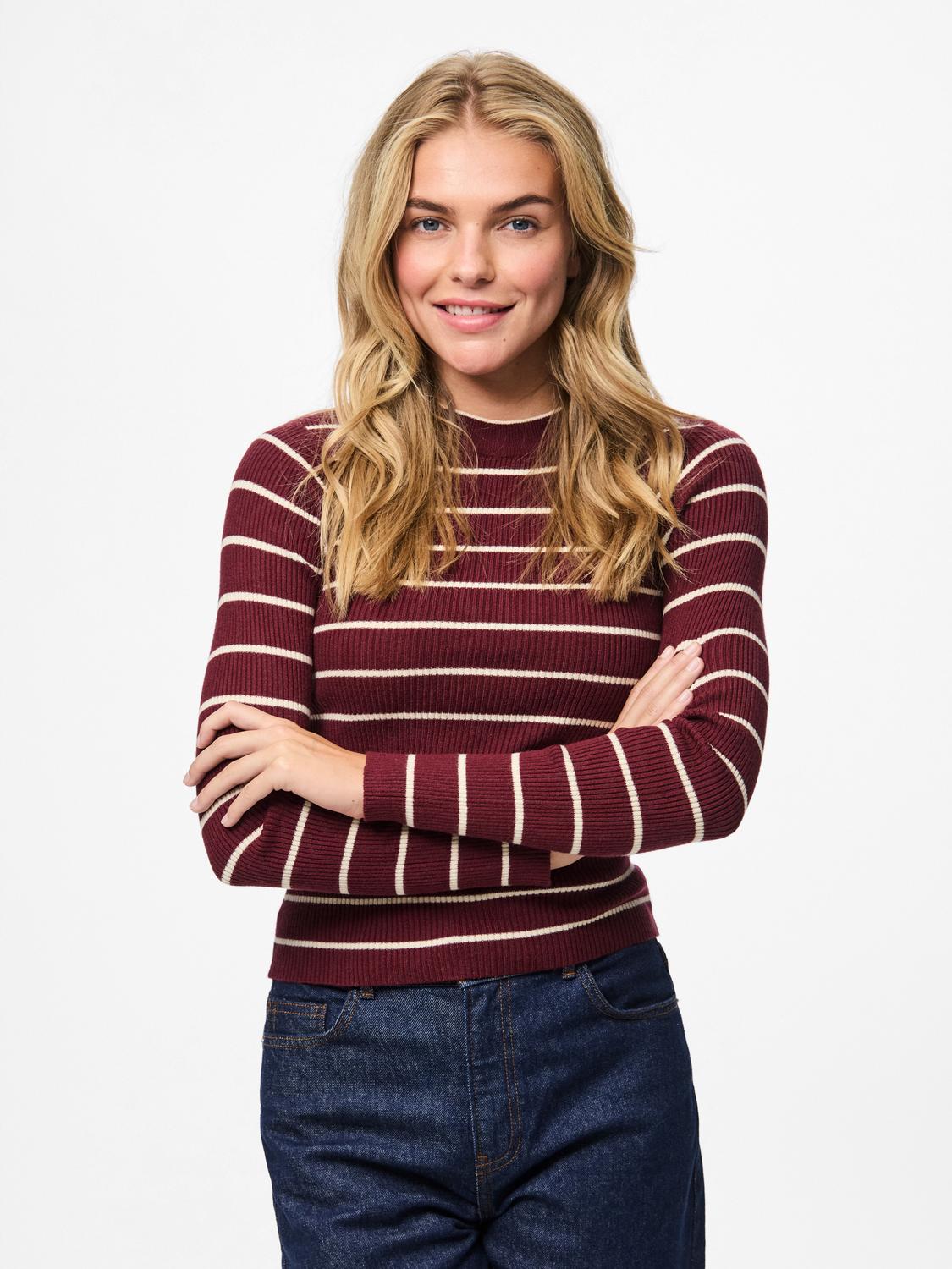model_shot-front
